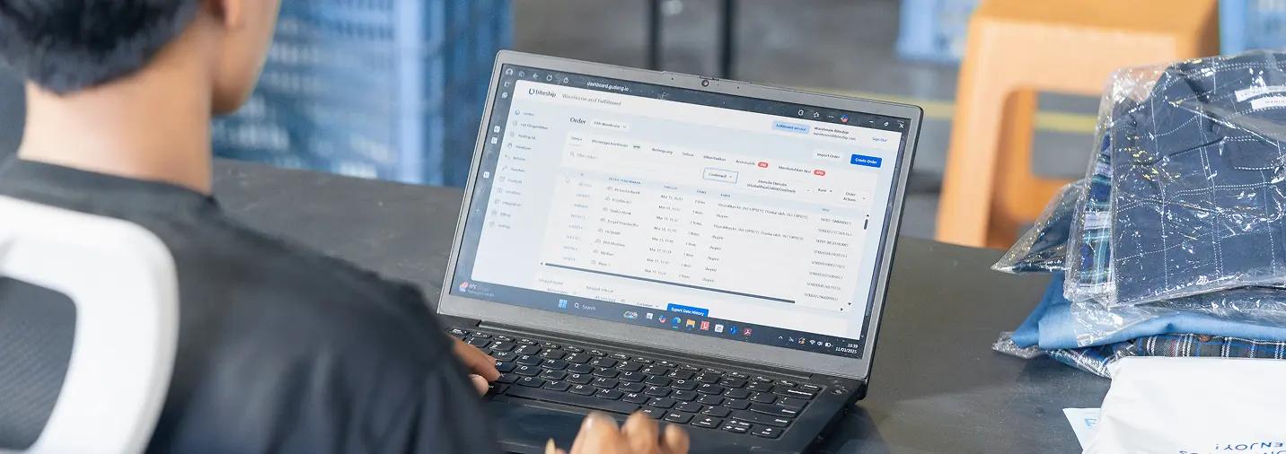 Dashboard pengiriman Biteship menampilkan daftar pesanan