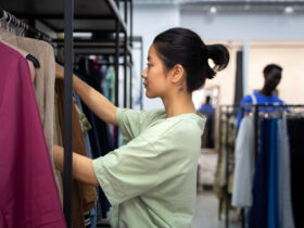 Tips Memulai Bisnis Supplier Baju Import dan Keuntungannya