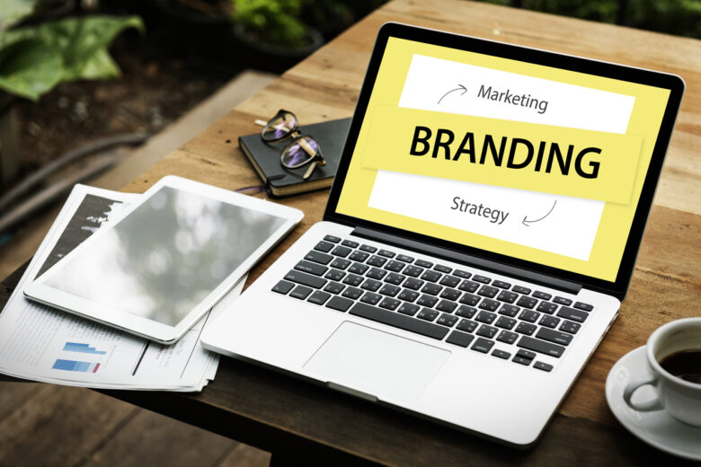 Branding Produk: Pengertian, Jenis, Manfaat, dan Cara Melakukannya Branding Produk: Pengertian, Jenis, Manfaat, dan Cara Melakukannya