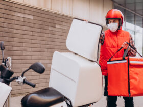 Pengiriman Express: Pengertian dan Bedanya dengan Reguler