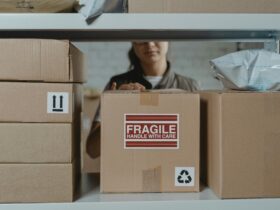 6 Tips Jitu Kirim Barang Pecah Belah dengan Aman