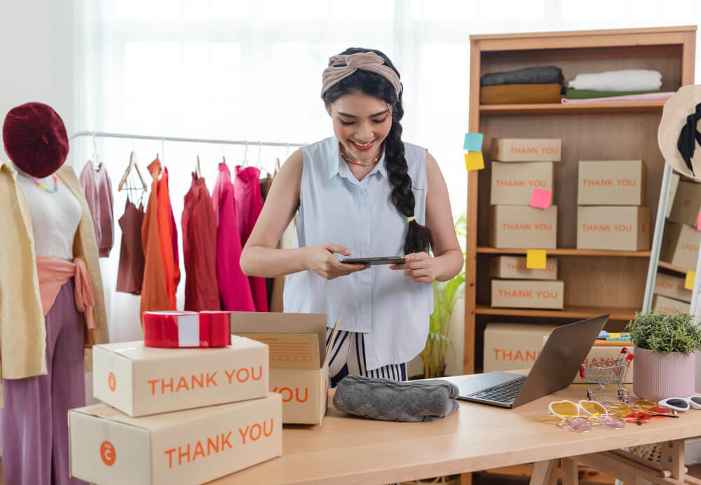 Reseller: Pengertian dan Perbedaan Dengan Dropshipper
