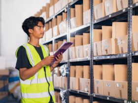 6 Alasan Pentingnya Integrasi Stok dan Pengiriman untuk Bisnis