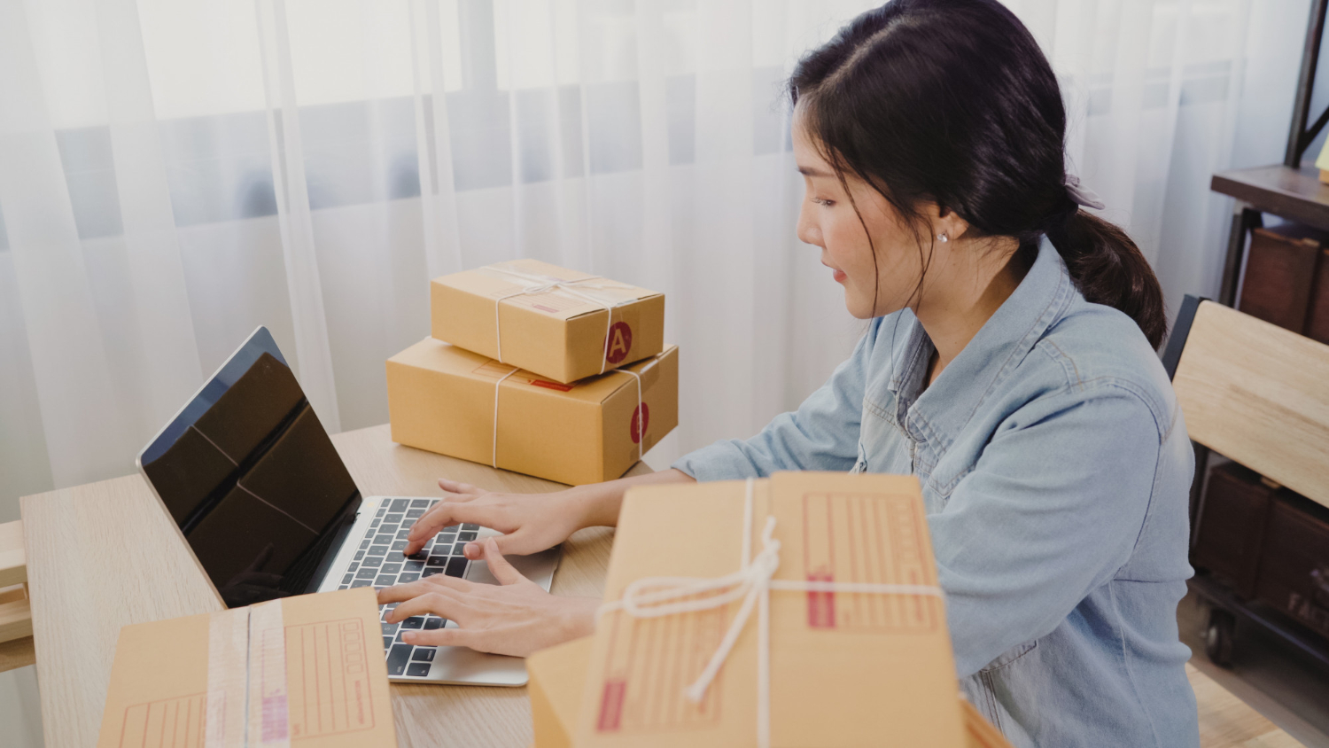 Cara Kerja dan Strategi Reverse Logistics di Era E-Commerce