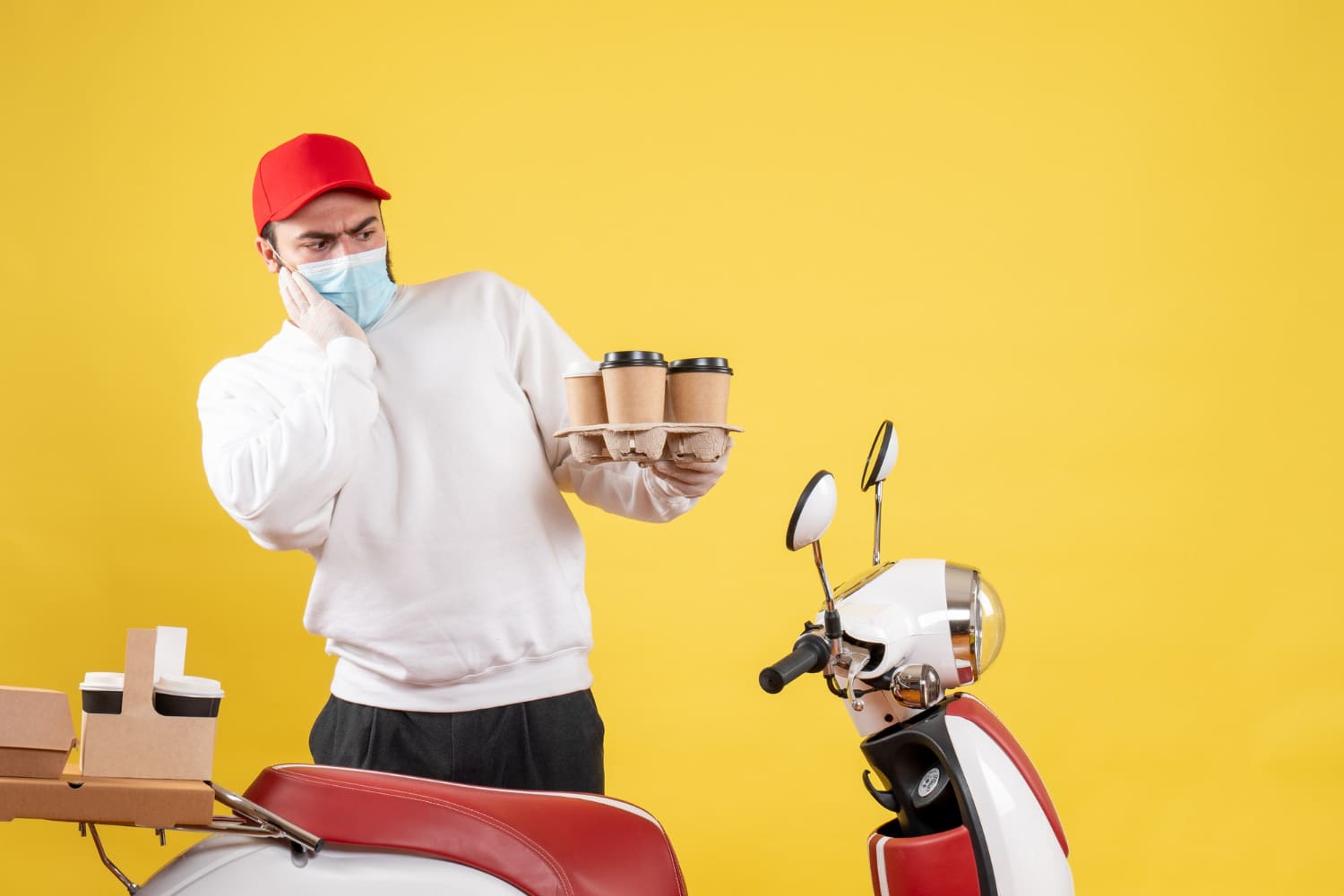Solusi Delivery Order Makanan untuk Restoran yang Mulai Jualan Online Solusi Delivery Order Makanan untuk Restoran yang Mulai Jualan Online