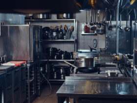 Cara Brand Kuliner Mengatur Pengiriman dari Central Kitchen ke Outlet