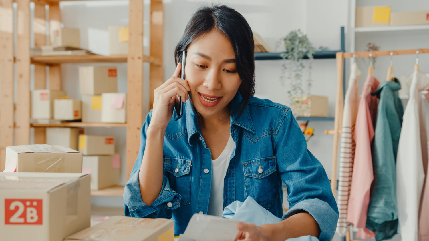 Tips dan Strategi Bisnis Reseller Online – Kelola Stok, Pengiriman, dan Retur Secara Efisien