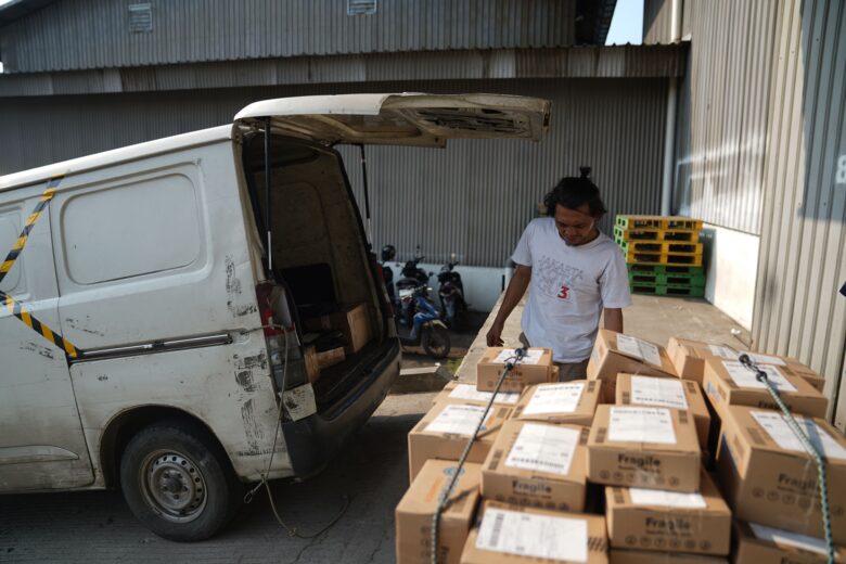 Memilih Software Otomatisasi Pengiriman UKM E-Commerce