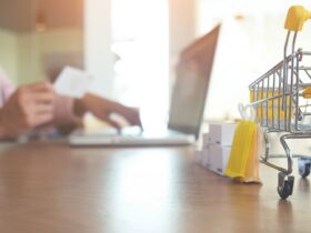 Biaya Jualan di Marketplace Makin Mahal? Ini Cara Menyiasatinya untuk Brand E-Commerce Biaya Jualan di Marketplace Makin Mahal? Ini Cara Menyiasatinya untuk Brand E-Commerce