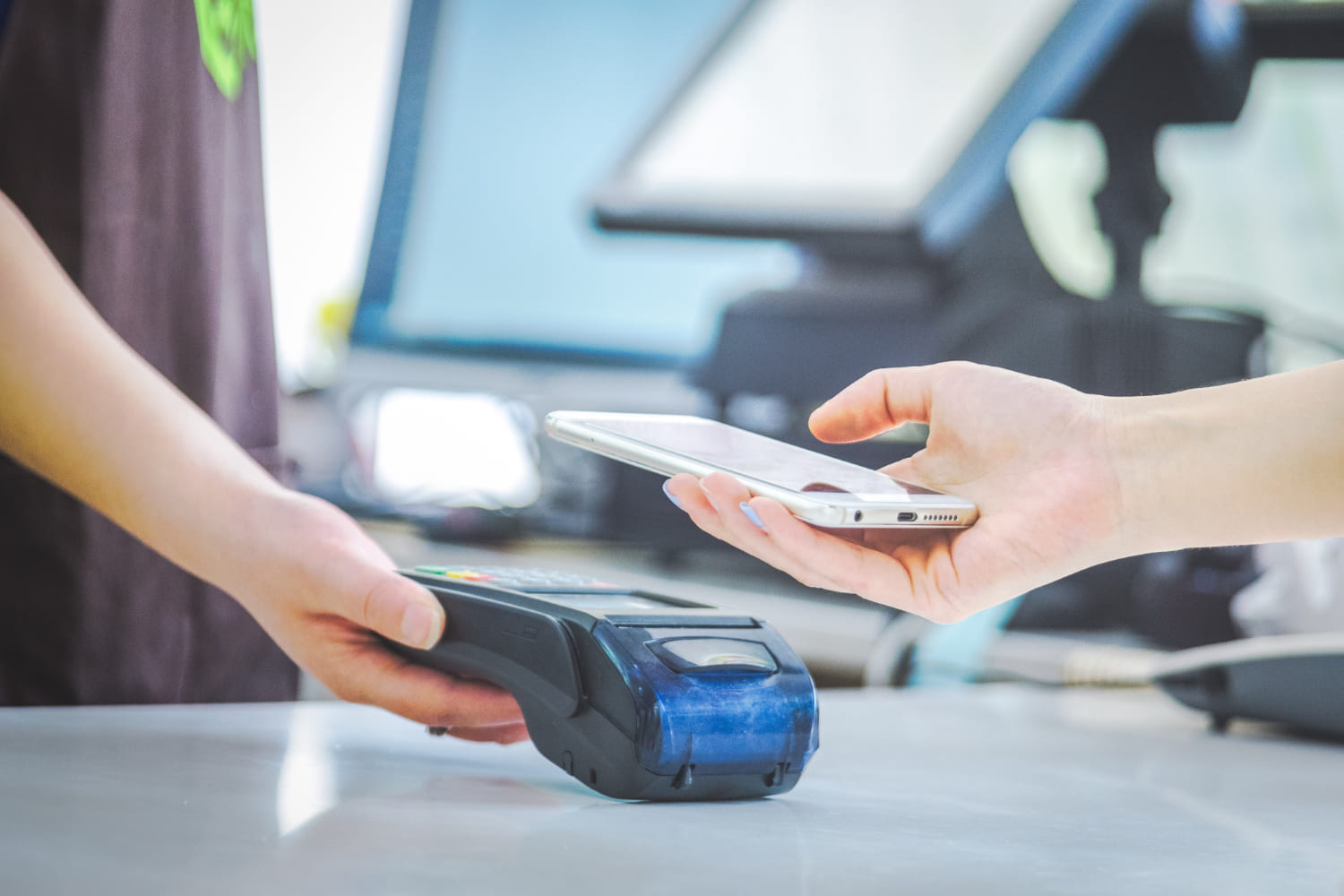 Payment Gateway Indonesia untuk Shopify & WooCommerce: Midtrans, Xendit, atau DOKU?