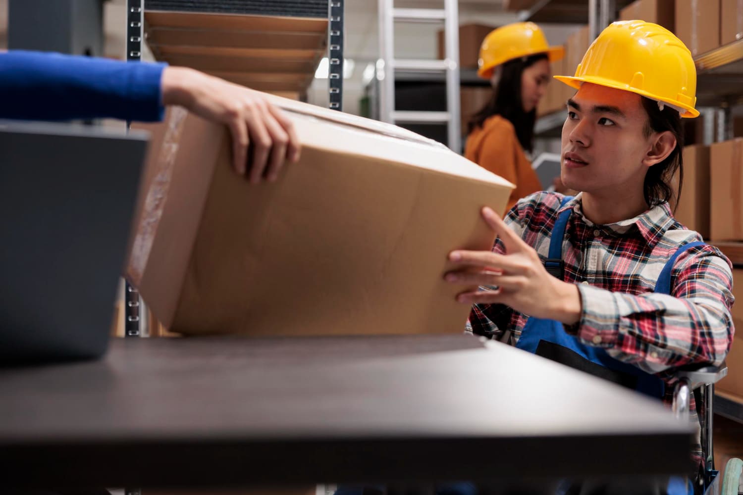 Perbandingan Penyedia Fulfillment Indonesia: Kerangka Menilai Vendor Selain Harga